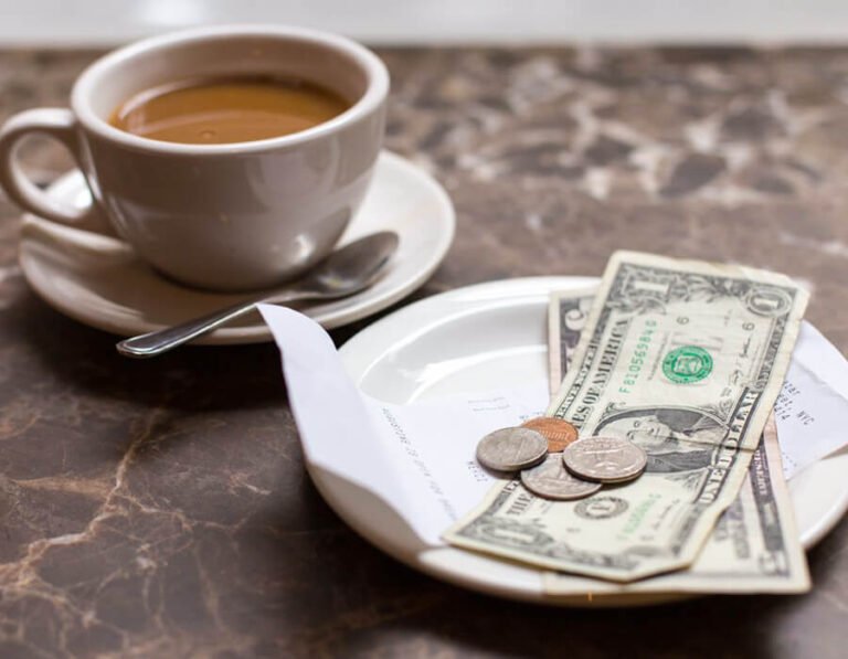 Tipping in Egypt: How Much, Who & When A Local Guide’s Honest Advice